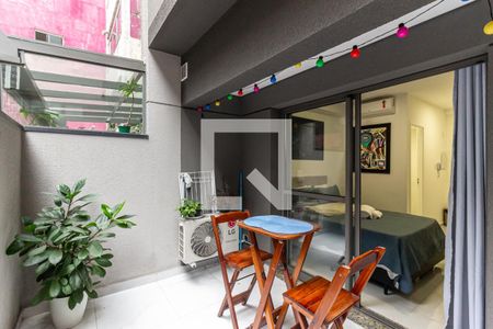 Studio para alugar com 27m², 1 quarto e sem vaga Studio para alugar com 27m², 1 quarto e sem vagaVaranda Privativa