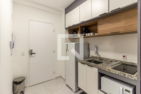 Cozinha de kitnet/studio para alugar com 1 quarto, 27m² em República, São Paulo