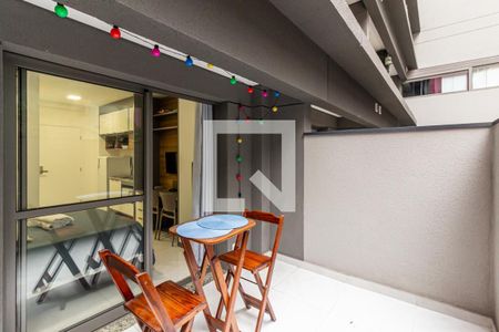 Studio para alugar com 27m², 1 quarto e sem vaga Studio para alugar com 27m², 1 quarto e sem vagaVaranda Privativa