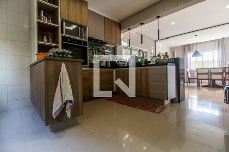 Casa de condomínio à venda com 350m², 4 quartos e 5 vagasCozinha