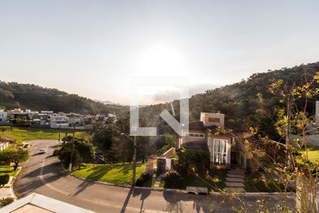 Casa de condomínio à venda com 350m², 4 quartos e 5 vagasVista da Varanda