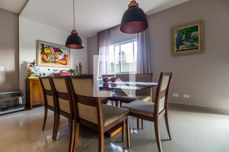 Casa de condomínio à venda com 350m², 4 quartos e 5 vagasSala de Jantar