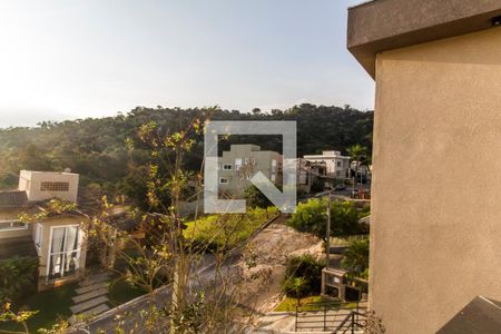 Casa de condomínio à venda com 350m², 4 quartos e 5 vagasVista da Varanda