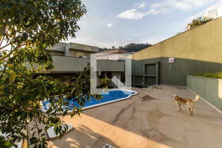 Casa de condomínio à venda com 350m², 4 quartos e 5 vagasPiscina