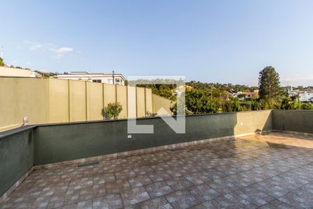 Casa de condomínio à venda com 350m², 4 quartos e 5 vagasVaranda