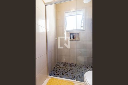 Casa de condomínio à venda com 350m², 4 quartos e 5 vagasBanheiro