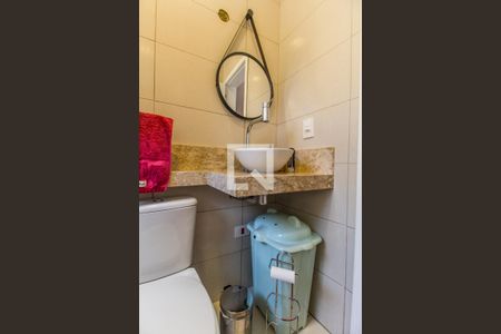 Casa de condomínio à venda com 350m², 4 quartos e 5 vagasBanheiro