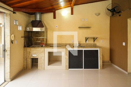 Casa de condomínio à venda com 150m², 2 quartos e 2 vagasEspaço Gourmet
