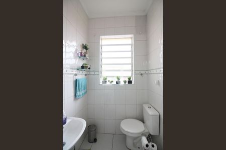 Casa à venda com 244m², 4 quartos e 2 vagasLavabo