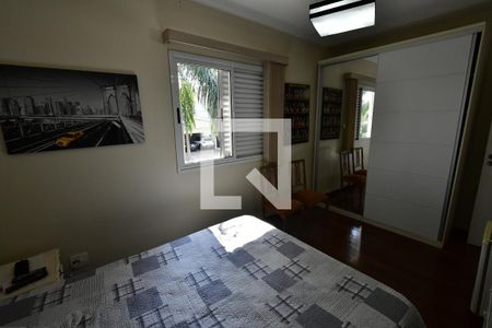 Casa de condomínio à venda com 250m², 4 quartos e 2 vagasQuarto 1