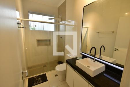 Casa à venda com 200m², 3 quartos e 2 vagasBanheiro