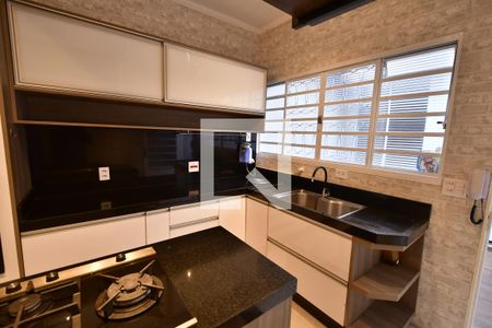 Casa à venda com 200m², 3 quartos e 2 vagasCozinha