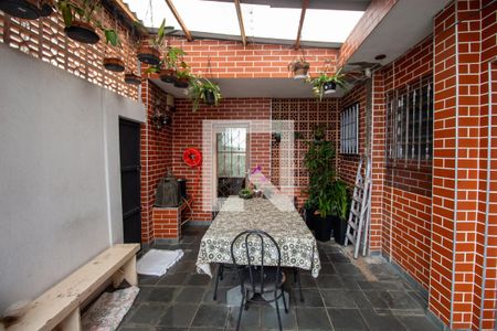 Casa à venda com 170m², 3 quartos e 2 vagasÁrea de Serviço / Quintal