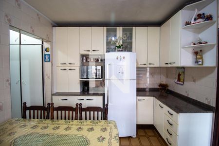 Casa à venda com 170m², 3 quartos e 2 vagasCozinha