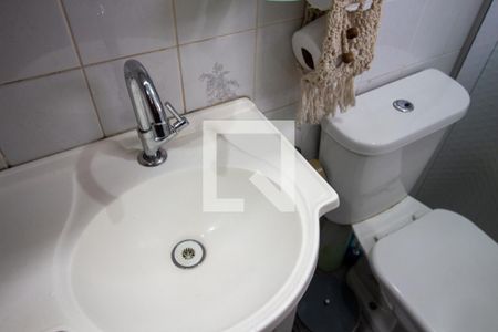 Casa à venda com 170m², 3 quartos e 2 vagasBanheiro / Suíte