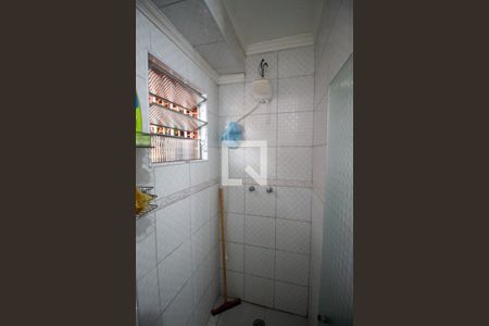 Casa à venda com 170m², 3 quartos e 2 vagasBanheiro