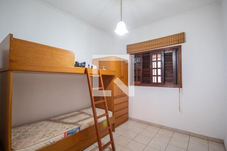 Casa à venda com 180m², 3 quartos e 4 vagas Casa à venda com 180m², 3 quartos e 4 vagasQuarto 3