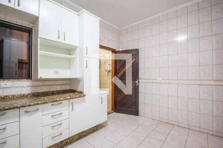 Casa à venda com 180m², 3 quartos e 4 vagas Casa à venda com 180m², 3 quartos e 4 vagasCozinha