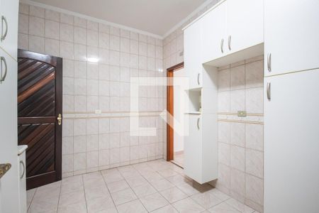 Casa à venda com 180m², 3 quartos e 4 vagas Casa à venda com 180m², 3 quartos e 4 vagasCozinha