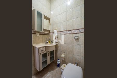 Casa à venda com 180m², 3 quartos e 4 vagas Casa à venda com 180m², 3 quartos e 4 vagasLavabo