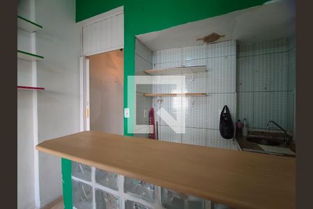 Cozinha de apartamento para alugar com 1 quarto, 15m² em Copacabana, Rio de Janeiro