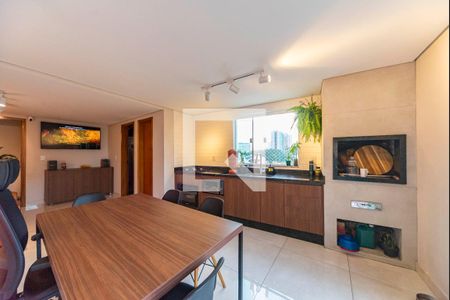 Apartamento à venda com 152m², 2 quartos e 2 vagasCozinha e Churrasqueira