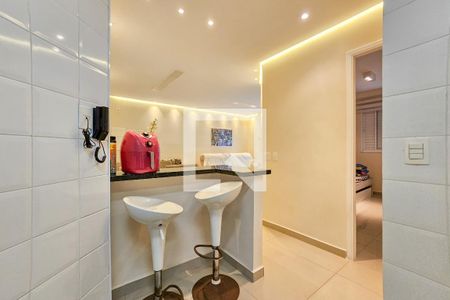 Cozinha de apartamento para alugar com 3 quartos, 100m² em Vila Luis Antônio, Guarujá
