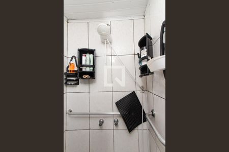 Casa à venda com 200m², 2 quartos e 2 vagasBanheiro 2  