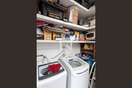 Casa à venda com 200m², 2 quartos e 2 vagasÁrea de Serviço