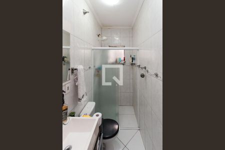 Casa à venda com 200m², 2 quartos e 2 vagasBanheiro 1  