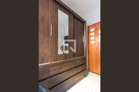 Casa à venda com 200m², 2 quartos e 2 vagasQuarto  