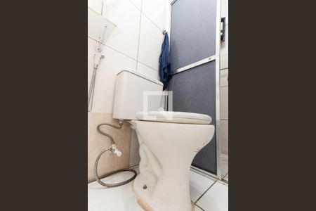 Casa à venda com 200m², 2 quartos e 2 vagasBanheiro 2  