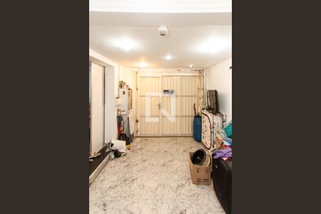 Casa à venda com 200m², 2 quartos e 2 vagasGaragem