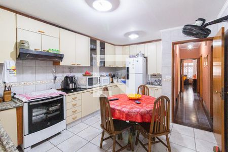 Casa à venda com 250m², 3 quartos e 2 vagasCozinha