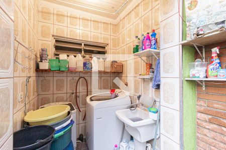 Casa à venda com 250m², 3 quartos e 2 vagasÁrea de serviço