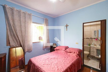 Casa à venda com 250m², 3 quartos e 2 vagasSuíte