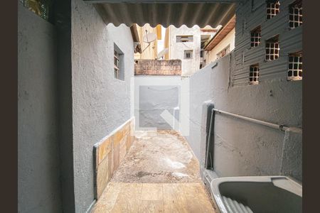 Casa para alugar com 70m², 2 quartos e 1 vagaÁrea de Serviço