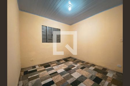 Quarto 2 de casa para alugar com 2 quartos, 70m² em Rio Pequeno, São Paulo