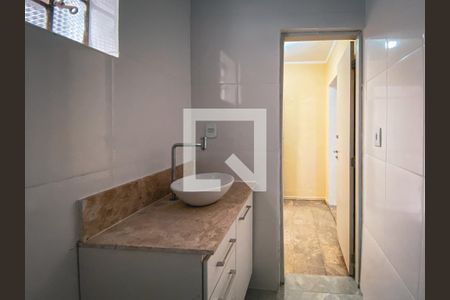 Casa para alugar com 70m², 2 quartos e 1 vagaBanheiro