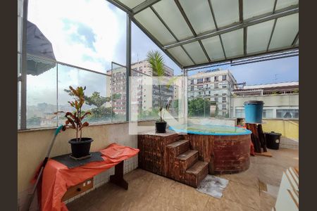 Apartamento à venda com 114m², 3 quartos e 3 vagasPiscina