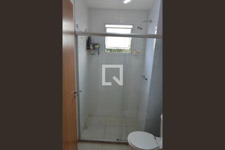 Banheiro de apartamento para alugar com 2 quartos, 49m² em Jacarepaguá, Rio de Janeiro
