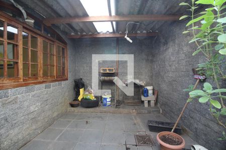 Casa de condomínio à venda com 377m², 6 quartos e 2 vagasÁrea Externa Fundos