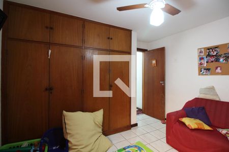 Casa de condomínio à venda com 377m², 6 quartos e 2 vagasQuarto 5 - Suíte