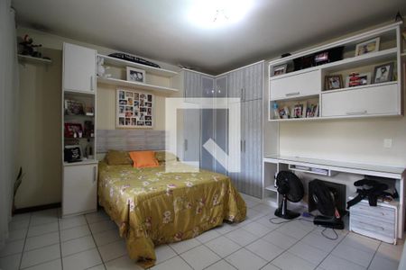 Casa de condomínio à venda com 377m², 6 quartos e 2 vagasQuarto 3 - Suíte