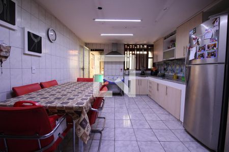 Casa de condomínio à venda com 377m², 6 quartos e 2 vagasCozinha