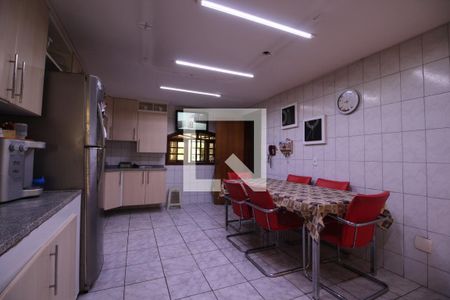 Casa de condomínio à venda com 377m², 6 quartos e 2 vagasCozinha