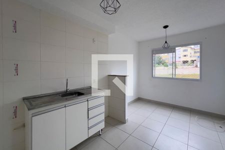 Sala e cozinha de apartamento à venda com 2 quartos, 38m² em Cambuci, São Paulo