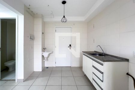 Sala e cozinha de apartamento à venda com 2 quartos, 38m² em Cambuci, São Paulo