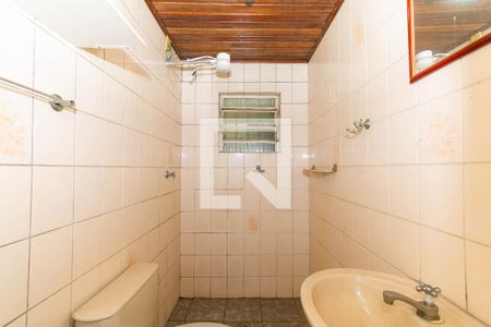 Casa à venda com 120m², 3 quartos e 2 vagasBanheiro da Suíte - Serviço