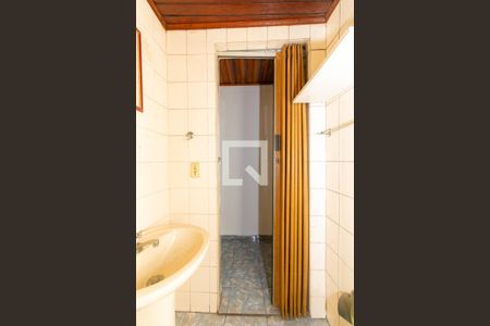 Casa à venda com 120m², 3 quartos e 2 vagasBanheiro da Suíte - Serviço